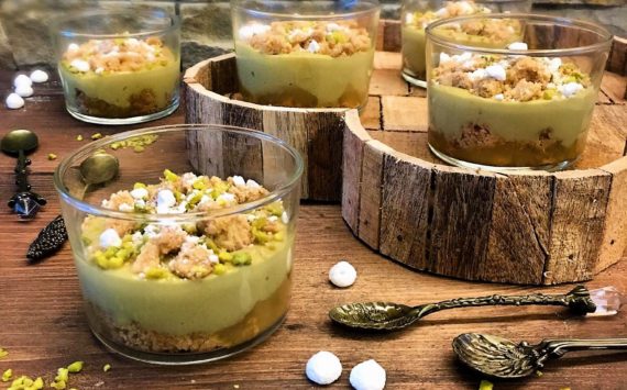 CREMOSO AL PISTACCHIO CON CRUMBLE E LEMON CURD