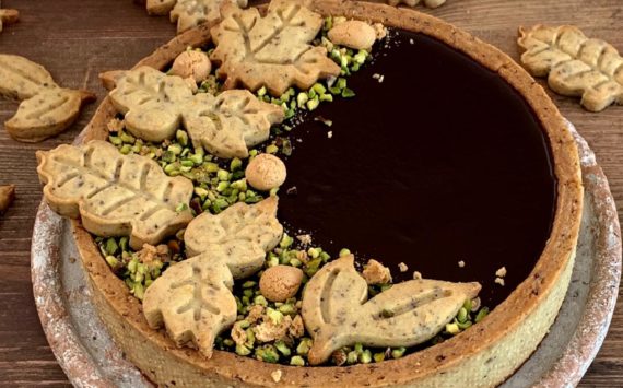 CROSTATA AL PISTACCHIO CON CONFETTURA DI ARANCIA E GANACHE FONDENTE