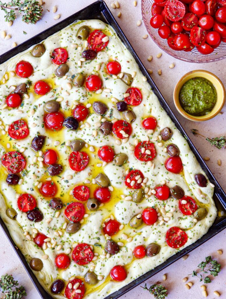 FOCACCIA con IMPASTO al PESTO DOLCEMENTE CON MAGDA
